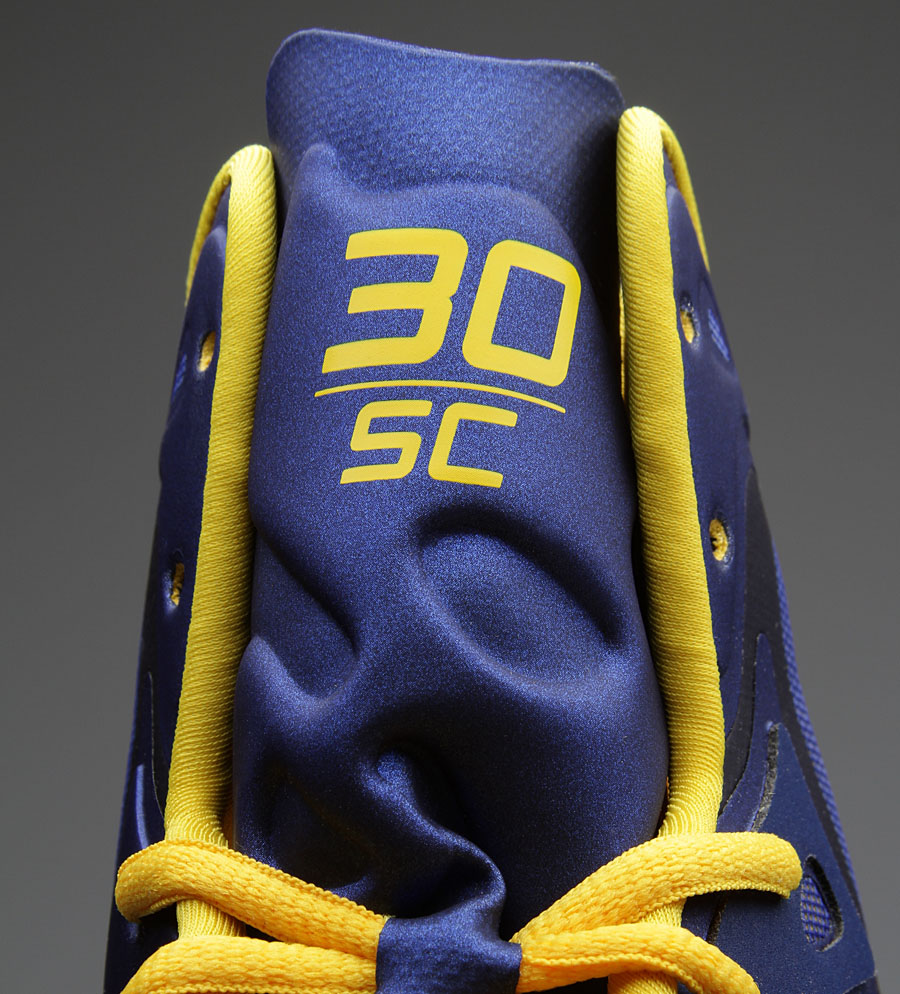 Stephen Curry's Under Armour Anatomix Spawn 'Away' Royal PE // Close-Up (2)