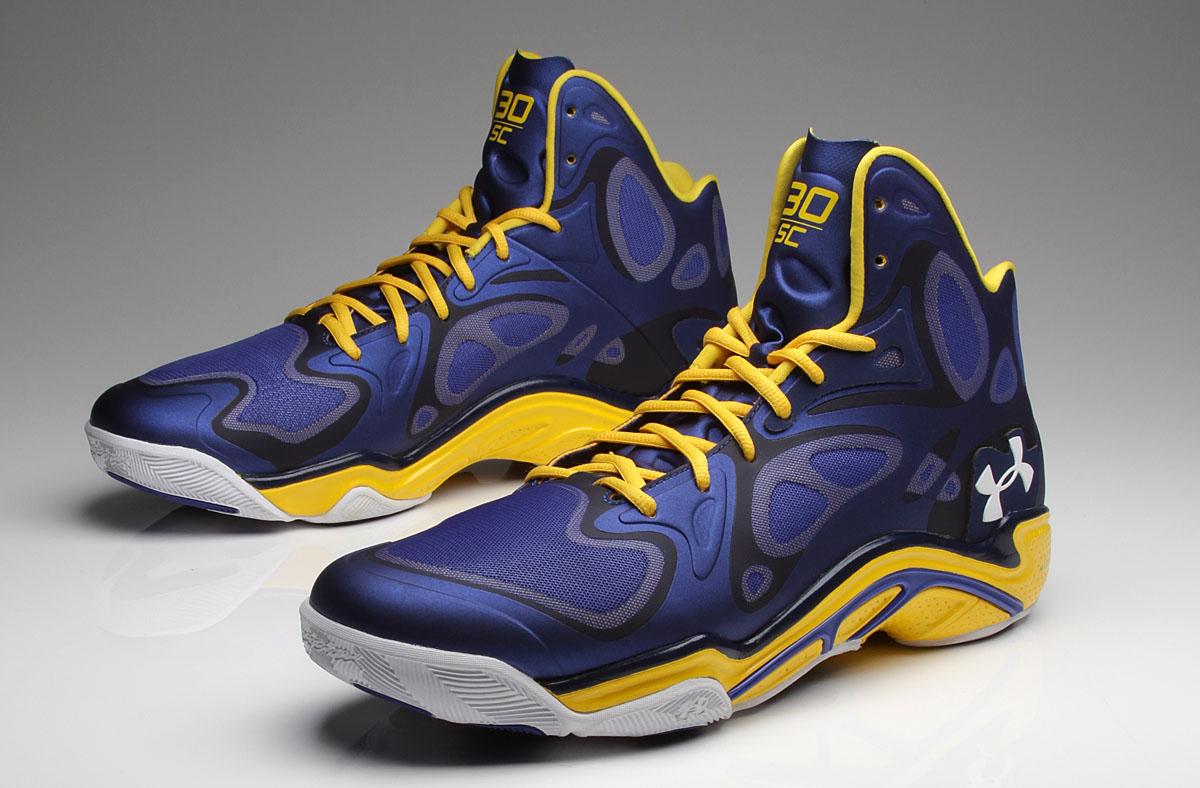 Stephen Curry's Under Armour Anatomix Spawn 'Away' Royal PE // Close-Up (1)