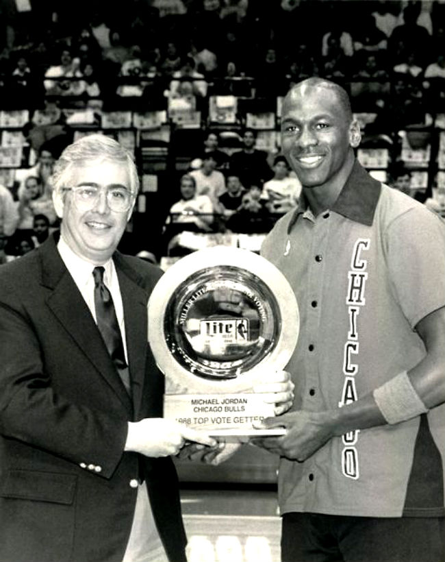 #2350 // 50 Classic Michael Jordan All-Star Game Photos (40)
