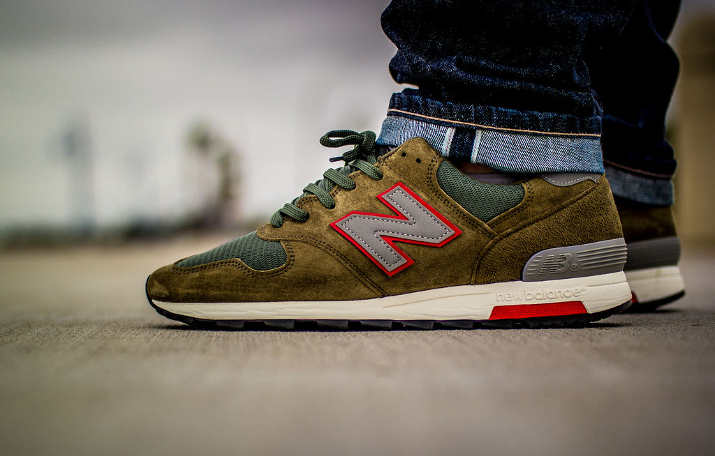 FuzzyDunlop in the 'Olive' New Balance 1400