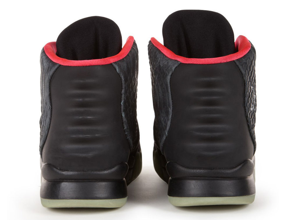 Autographed Nike Air Yeezy 2 II Auction for Re/Create New York (3)