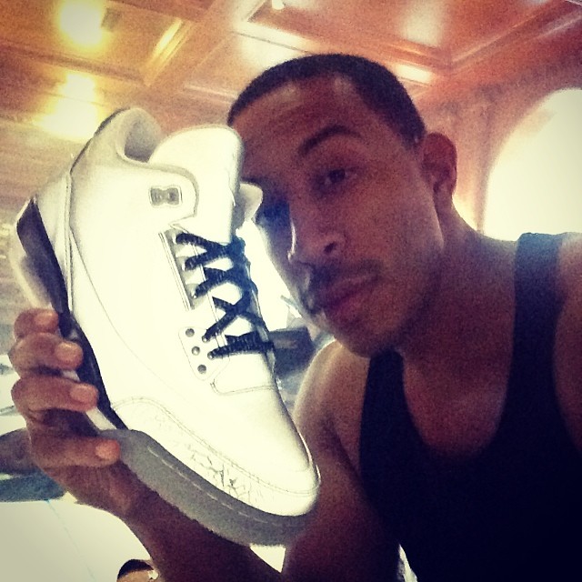Ludacris Picks Up Air Jordan 5Lab3