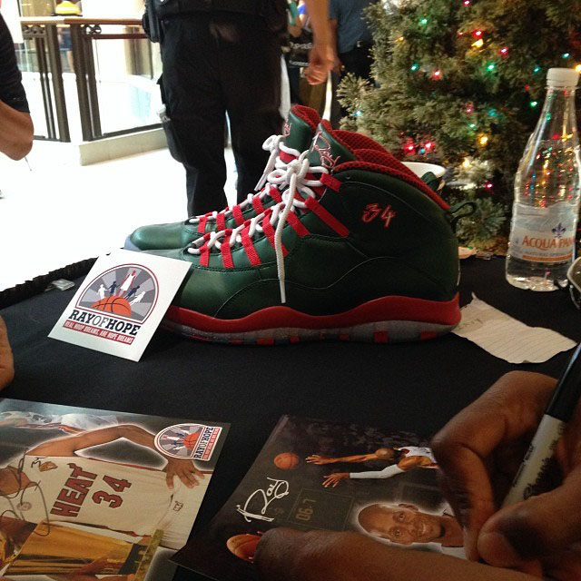 Ray Allen's Air Jordan 10 PE for Christmas Day