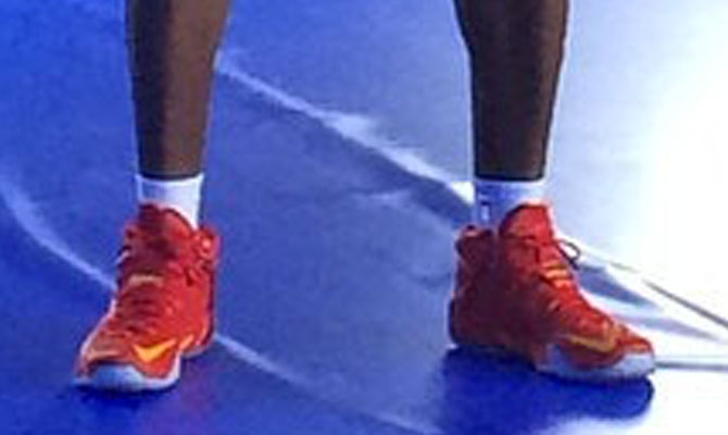 LeBron James wearing Nike LeBron XII 12 Cavs (2)