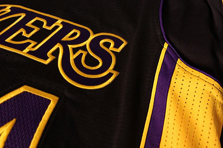 Los Angeles Lakers Unveil Hollywood Nights Black Alternate Uniforms (2)