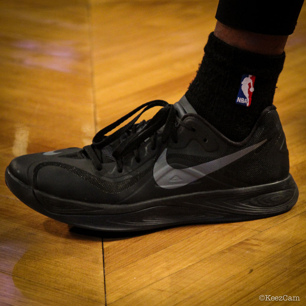 Sole Watch // Up Close At Barclays for Nets vs Warriors - Toney Douglas wearing Nike Hyperfuse 2012 Low
