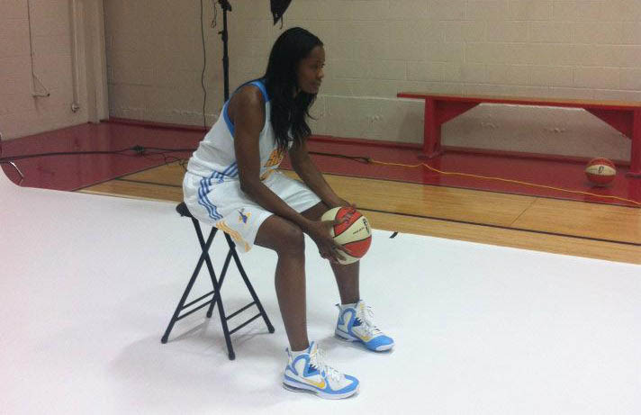 Nike LeBron 9 Chicago Sky PE Player Exclusive WNBA (4)