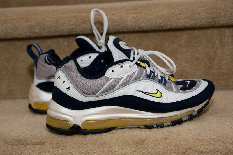 Spotlight // Pickups of the Week 11.10.12 - Nike Air Max 98 by sik_one
