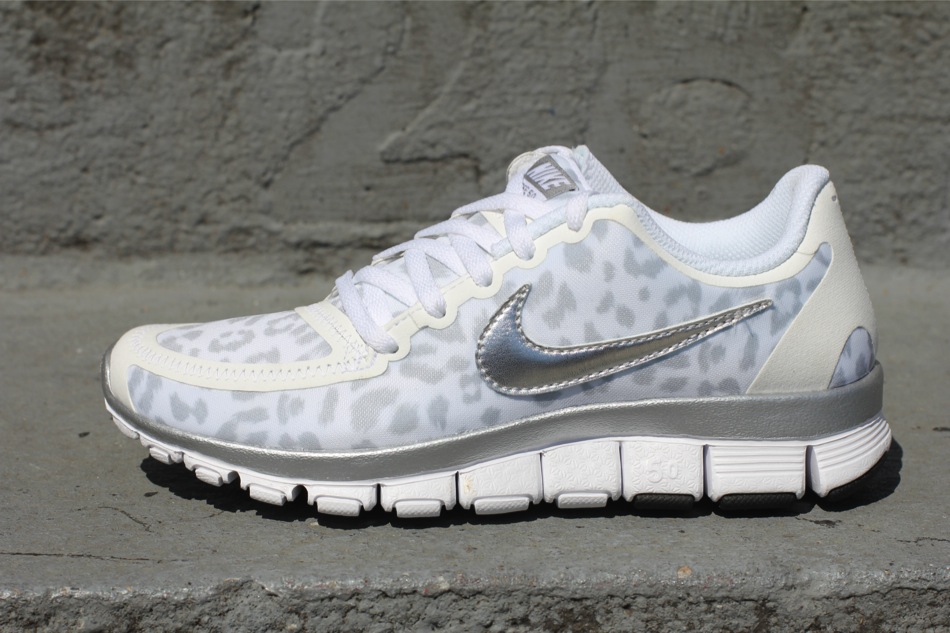 Nike WMNS Free 5.0 V4 - Leopard - White/Metallic SIlver | Sole Collector