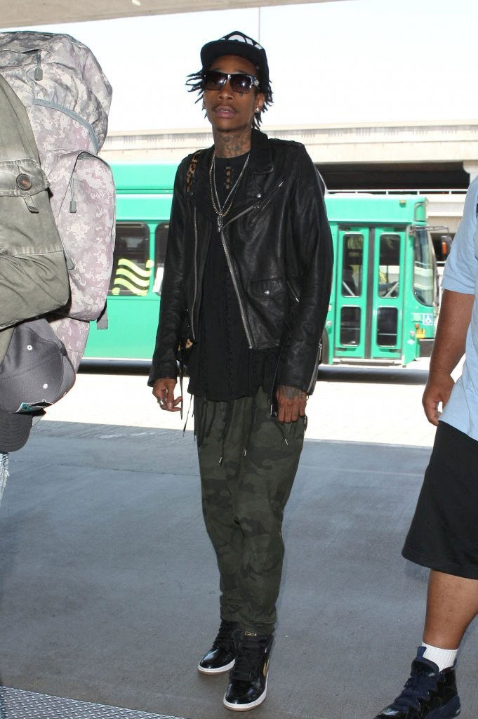 Wiz Khalifa wearing Air Jordan Retro I 1 Black Gold (2)