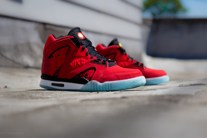 Nike Air Tech Challenge Hybrid in Chilling Red Profile