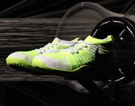 Nike Free Hyperfeel Trainer in volt and white