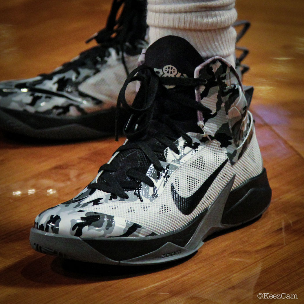Sole Watch // Up Close At Barclays for Nets vs Pacers - Deron Williams wearing Nike Zoom Hyperfuse 2013 PE