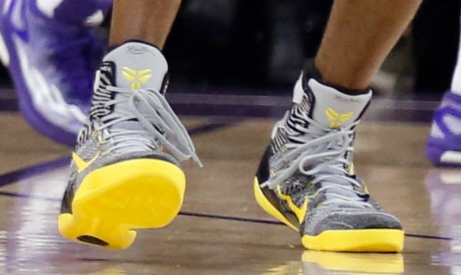 Kobe Bryant wearing Nike Kobe 9 Elite Grey/Black-Yellow PE (3)