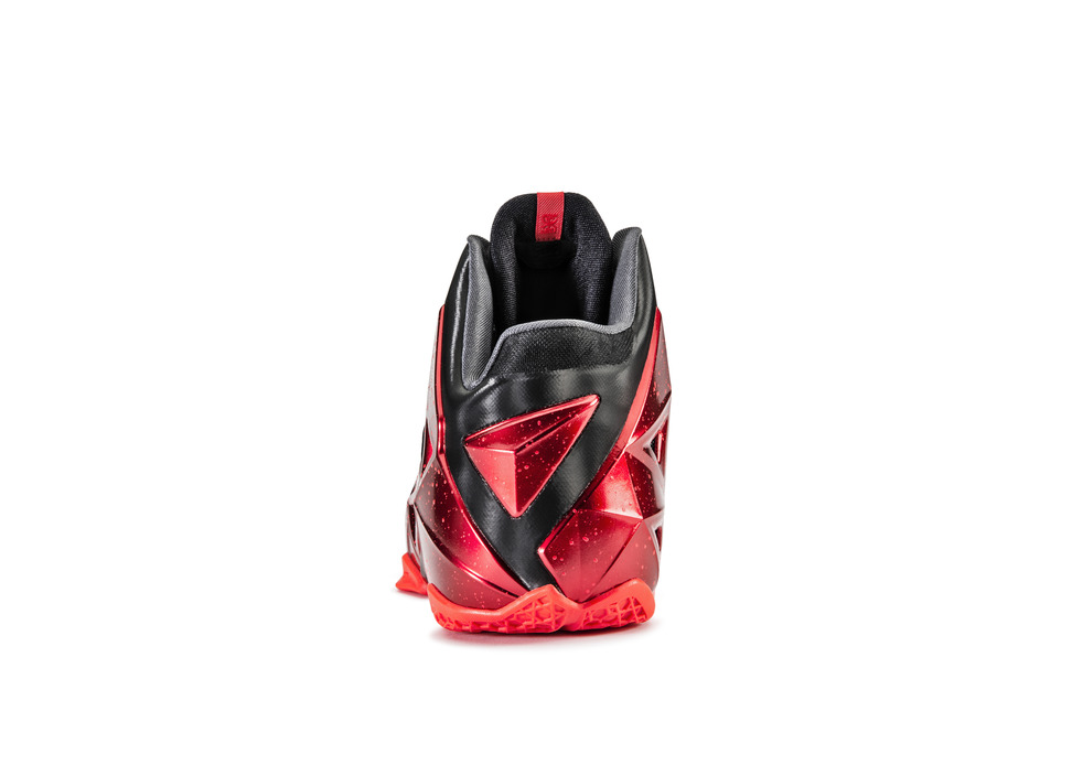 Nike LeBron 11 XI in black university red heel