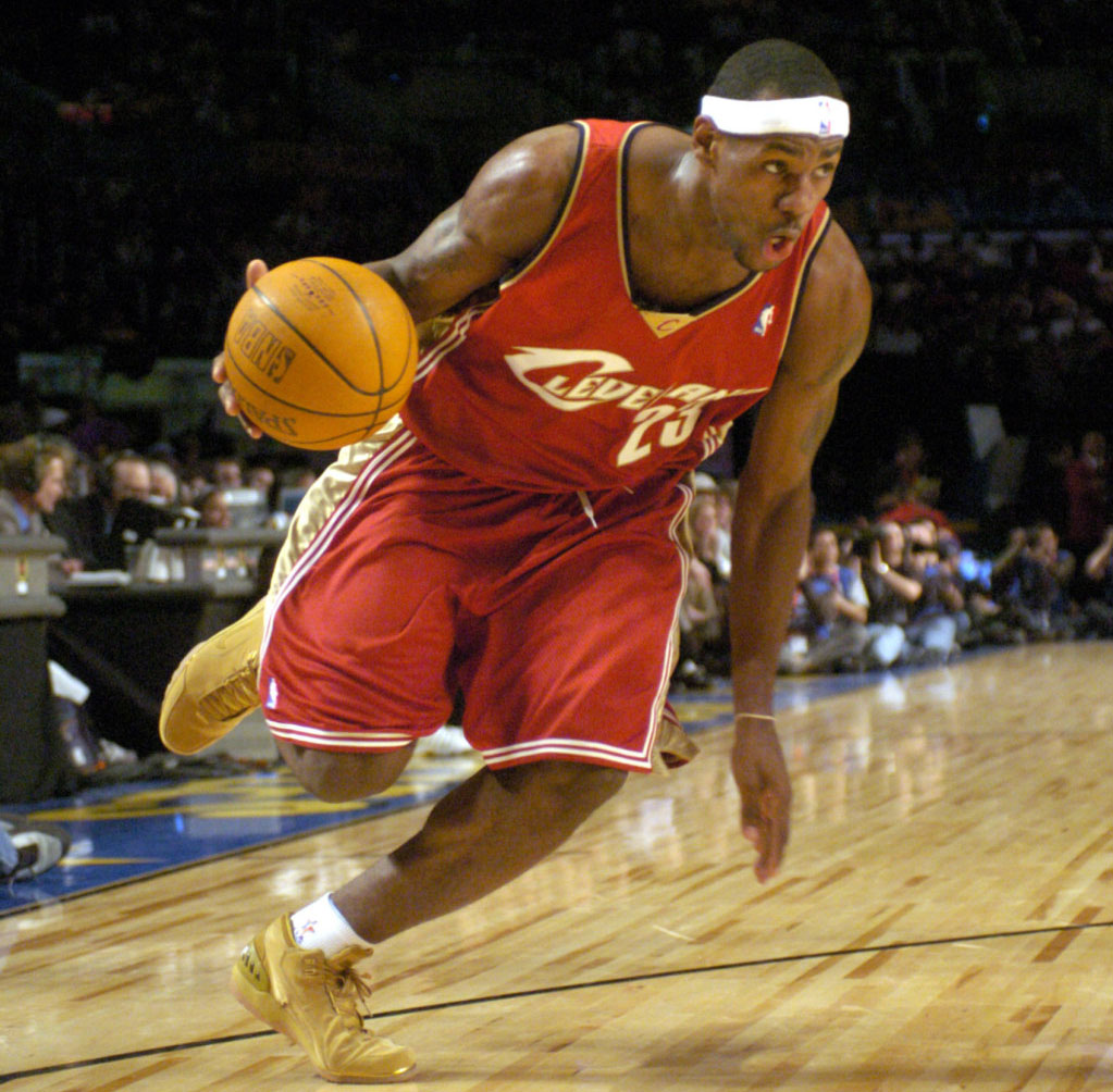 LeBron James Cleveland Cavaliers 2003 (13)