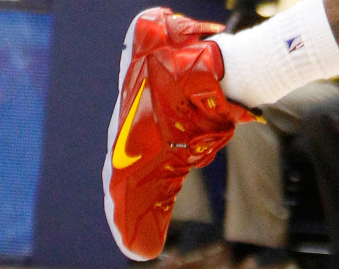 LeBron James wearing Nike LeBron XII 12 Cavs (10)