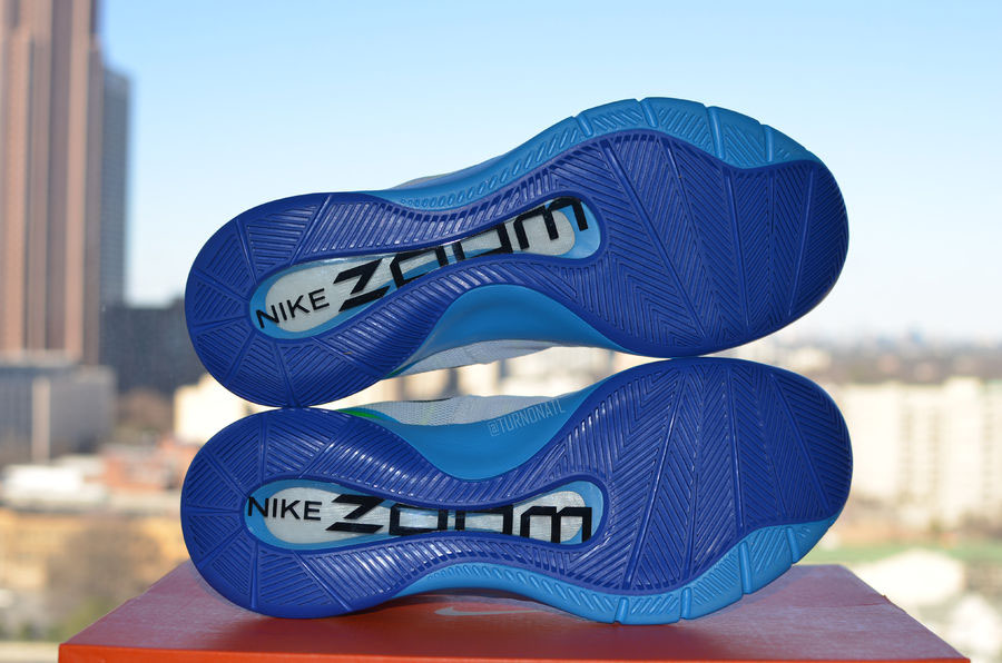 Nike HyperRev White/Vivid Blue (5)