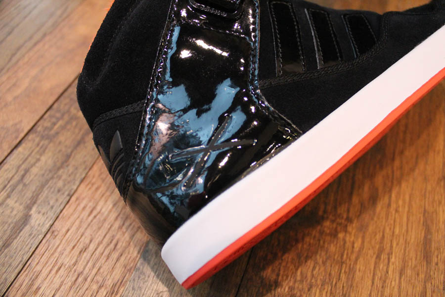 Muppets x adidas Originals AR 2.0 - 