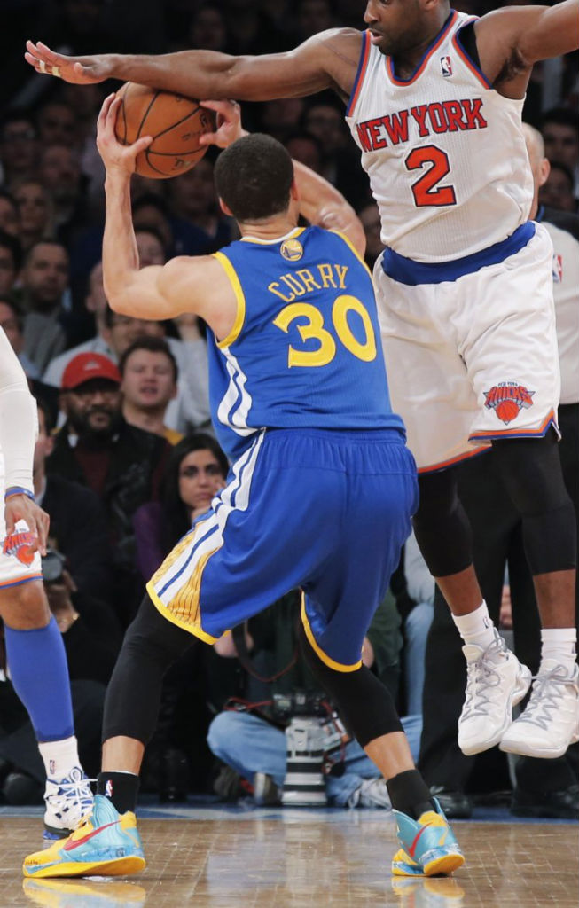 Stephen Curry Scores 54 Points Wearing Nike Zoom Hyperfuse 2012 PE (3)
