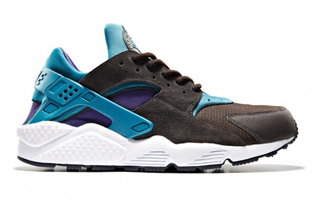 size x Nike Air Huarache blue purple black
