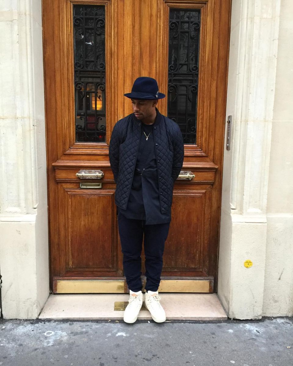 Victor Cruz Wearing the 'Beach' Don C x Air Jordan 2
