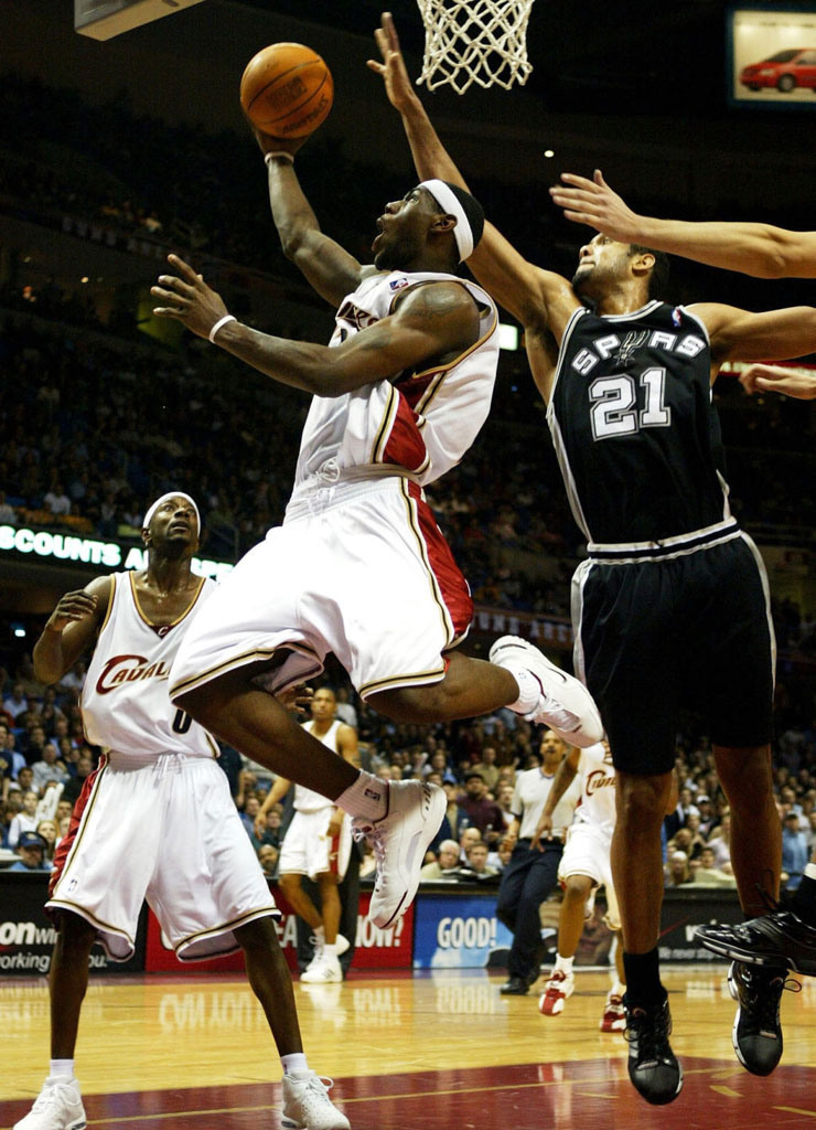 LeBron James Cleveland Cavaliers 2003 (7)