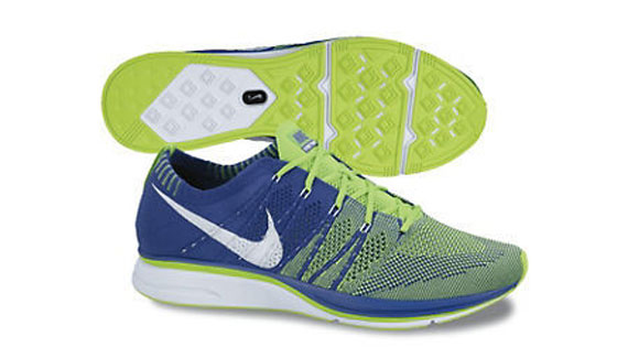 nike flyknit trainer colorways