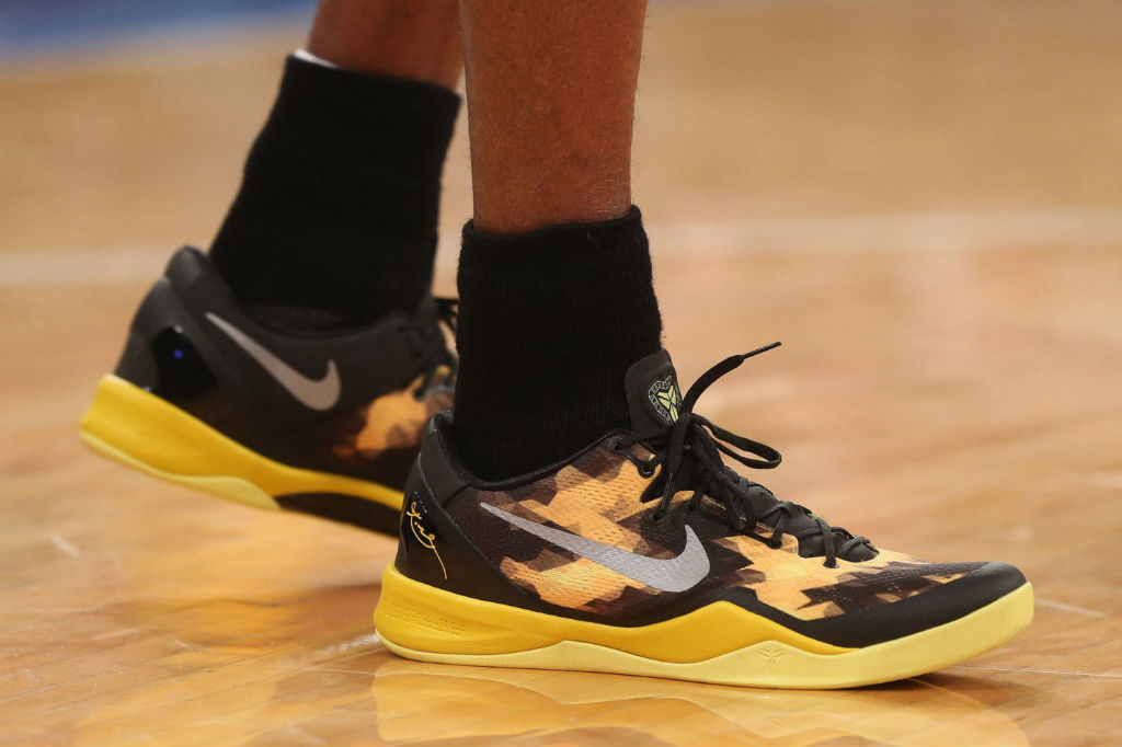 Kobe Bryant wearing Nike Kobe 8 System Sulfur (6)