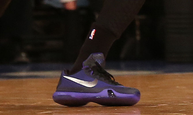 Kobe Bryant wearing Nike Kobe X 10 Purple (3)