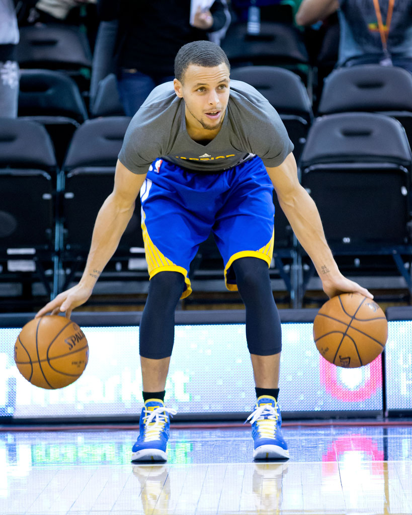 Stephen Curry wearing Under Armour Curry One Home (1)