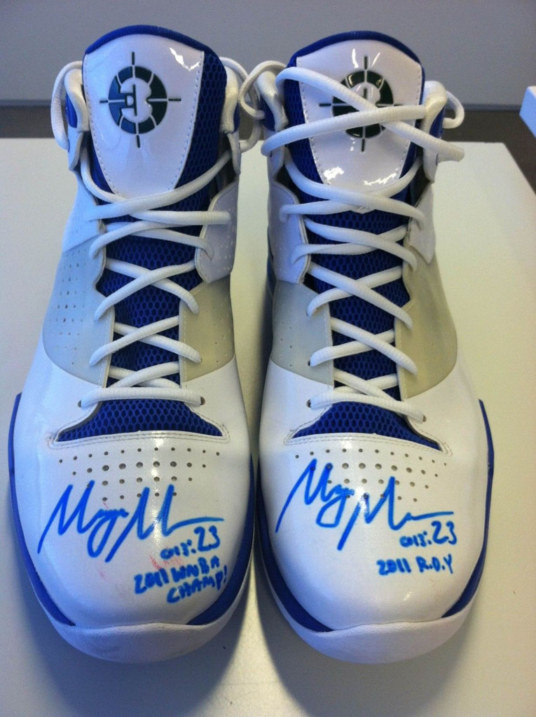 Maya Moore's Game-Worn Nike Zoom Kobe V & Jordan Fly Wade for Charity (7)