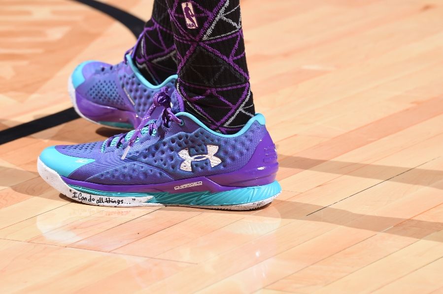 Stephen Curry wearing Under Armour Curry One Low Father to Son (3)