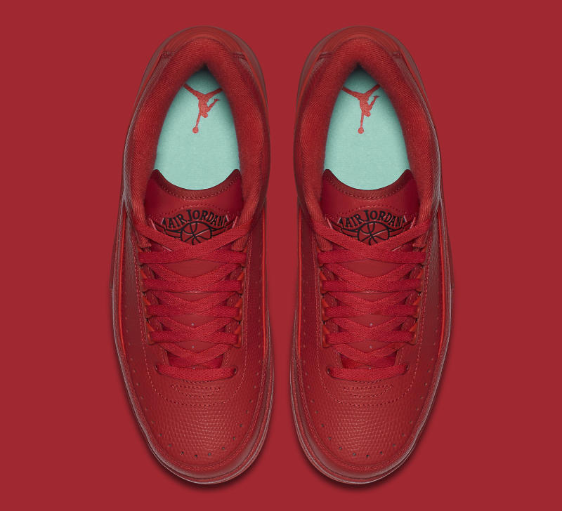 gym red 2s