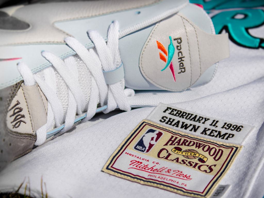 Packer Shoes x Reebok Kamikaze II x Mitchell & Ness "Remember The Alamo" Capsule Collection (22)