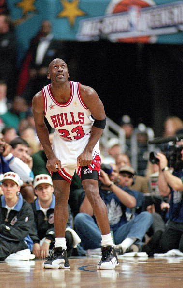 Michael Jordan wearing Air Jordan XII 12 Playoffs (15)