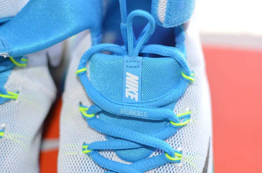 Nike HyperRev White/Vivid Blue (9)