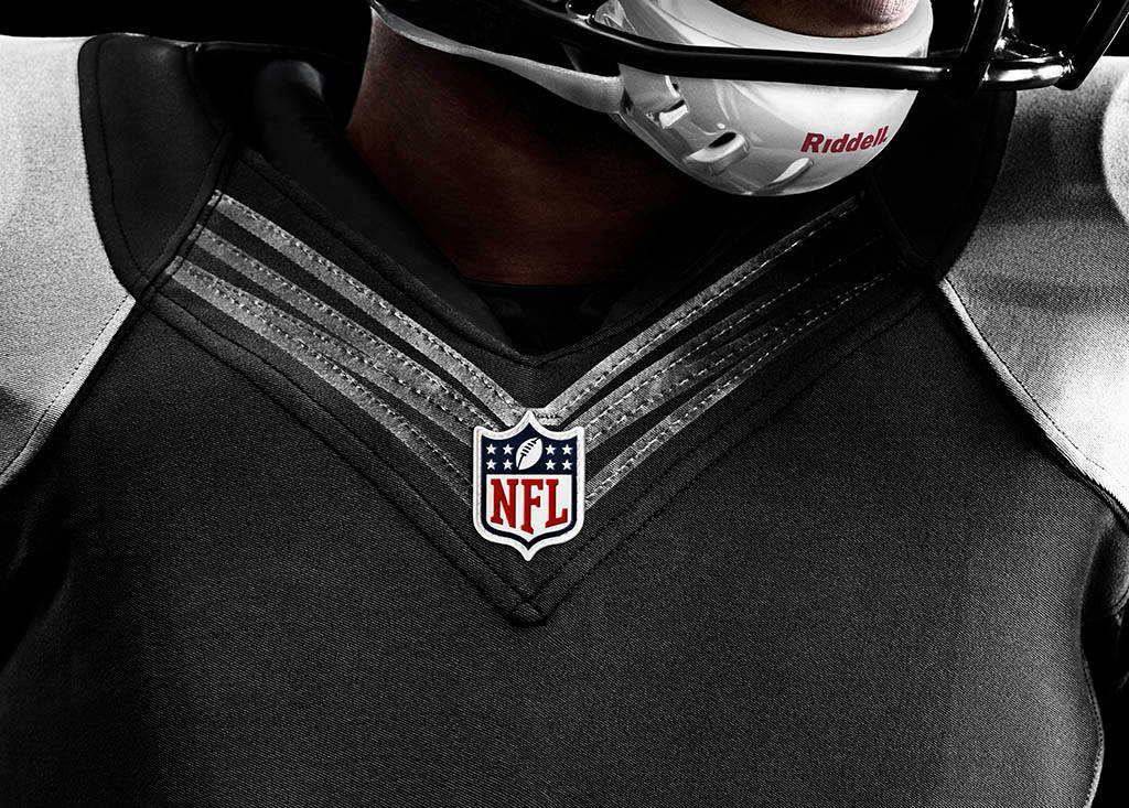 The Nike Elite 51 NFL Football Uniform (7)