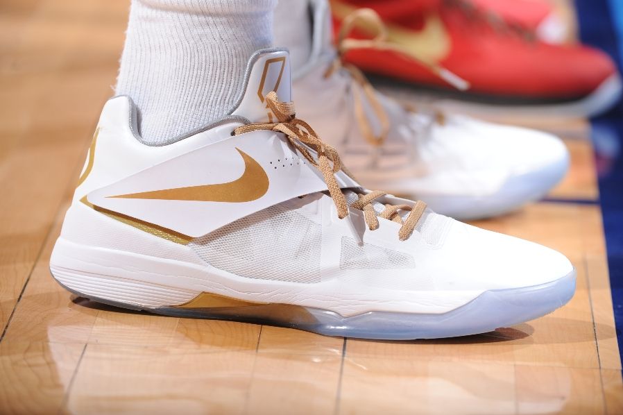 Kevin Durant wearing Nike Zoom KD IV White Gold Finals PE