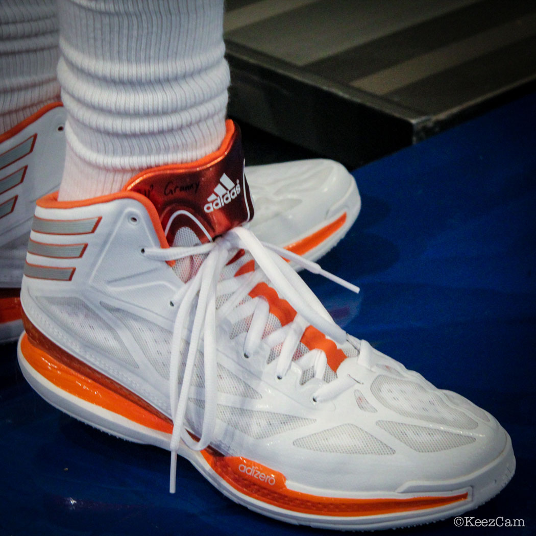 SoleWatch // Up Close At MSG for Pelicans vs Knicks - Tim Hardaway Jr. wearing adidas adizero Crazy Light 3