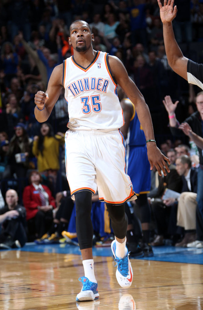 Kevin Durant Scores 54 Points in Nike KD 6 'Home' PE (2)