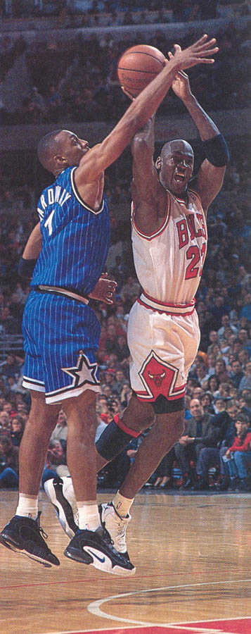 Michael Jordan wearing Air Jordan XI 11 Concord (39)