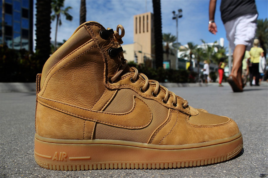Nike Air Force 1 High DCN Military Boot Golden Harvest 525316-700 (1)