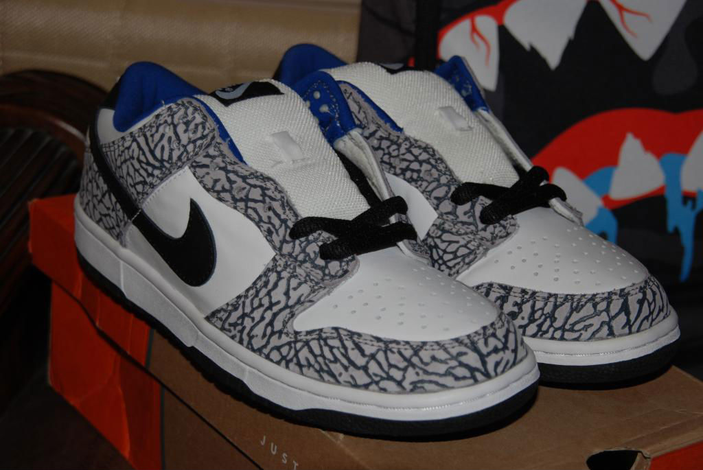 Spotlight // Pickups of the Week 9.1.13 - Nike Dunk Low SB Supreme by RESCS