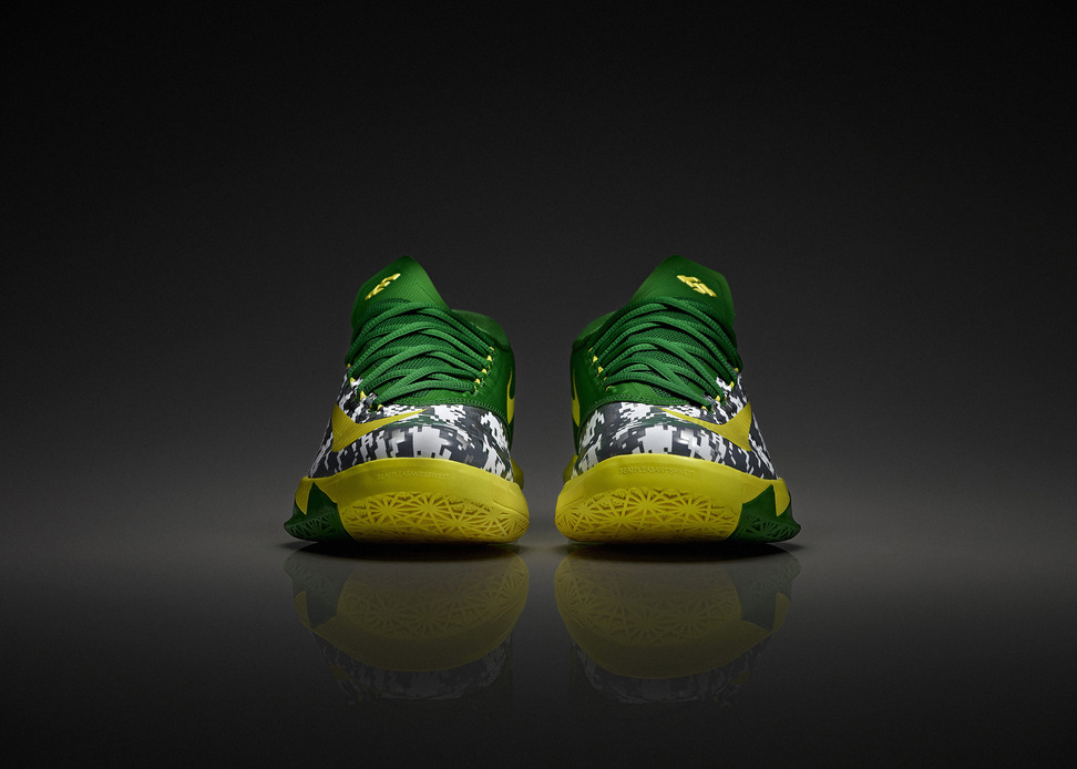 Nike KD VI Oregon Duck Armed Forces Classic Team Exclusive