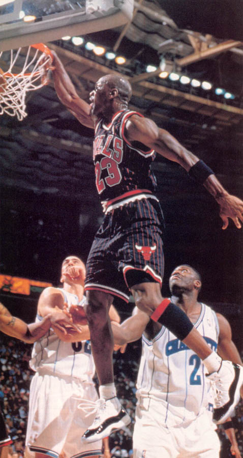Michael Jordan wearing Air Jordan XI 11 Concord (20)
