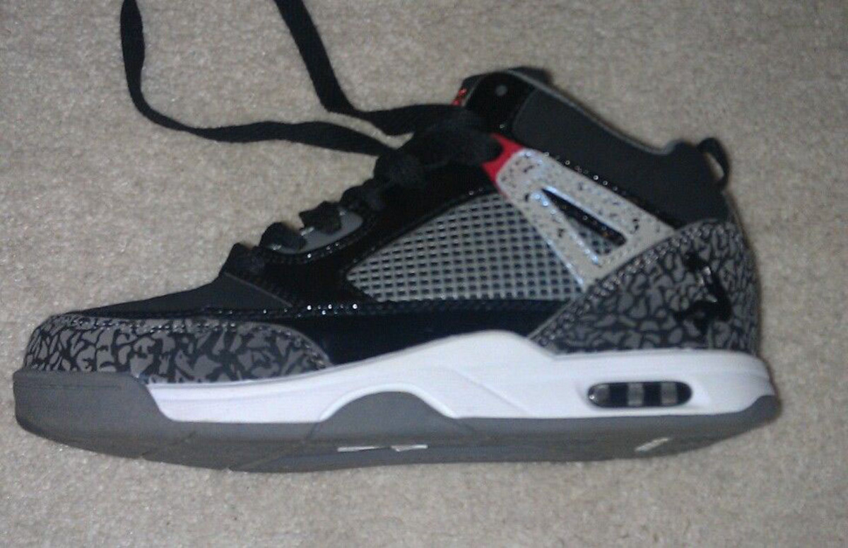 shaq shoe brand name