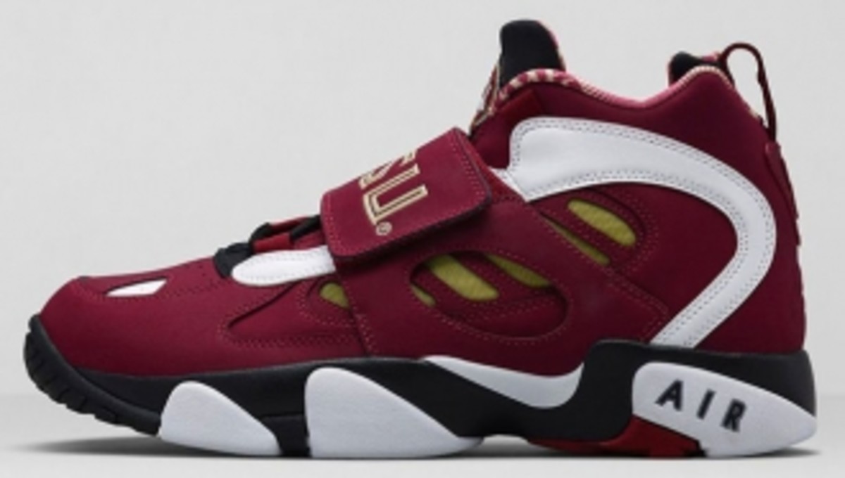 An Official Look at the 'FSU' Nike Air Diamond Turf 2 Sole Collector