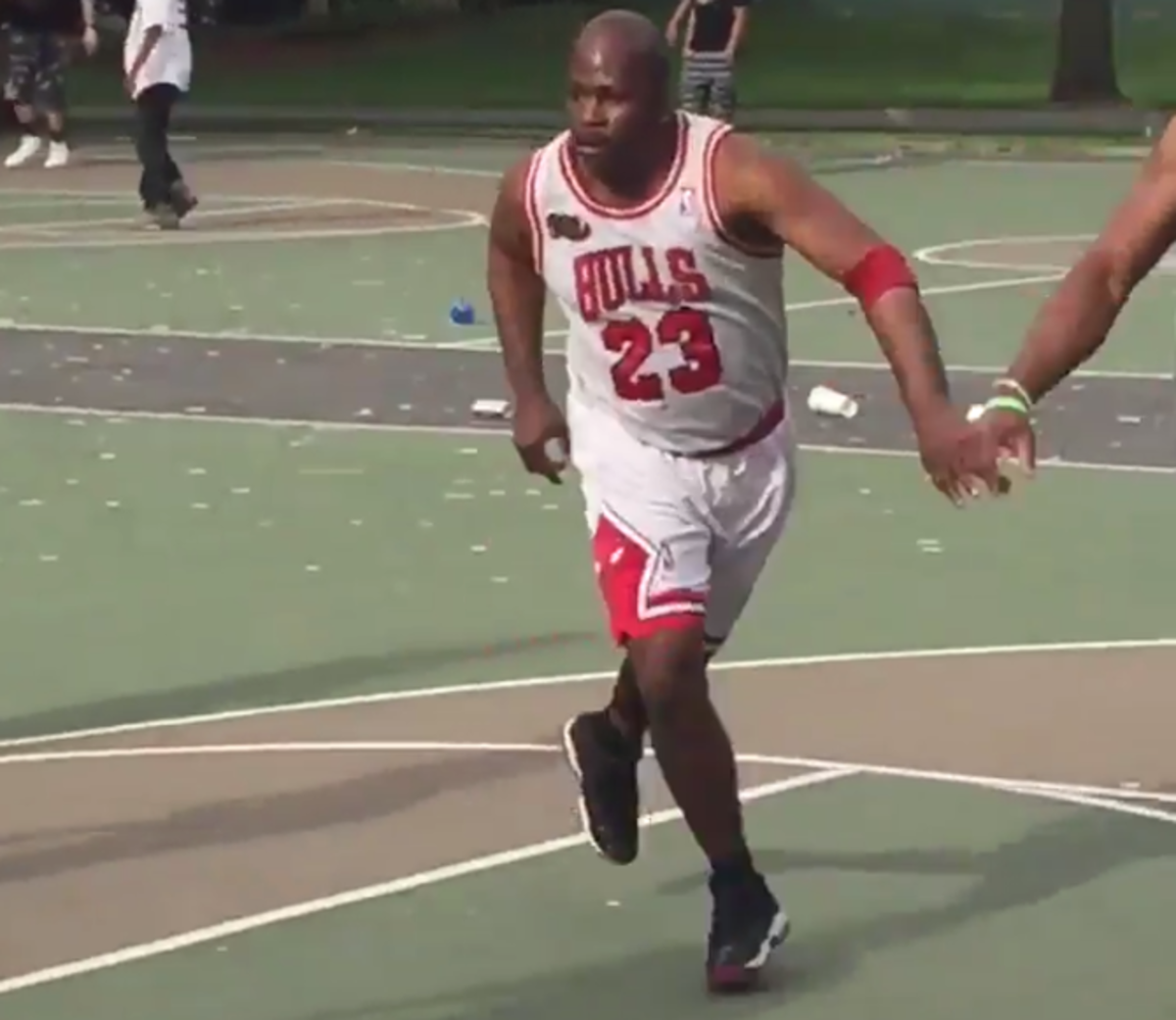 michael jordan jogging outfit