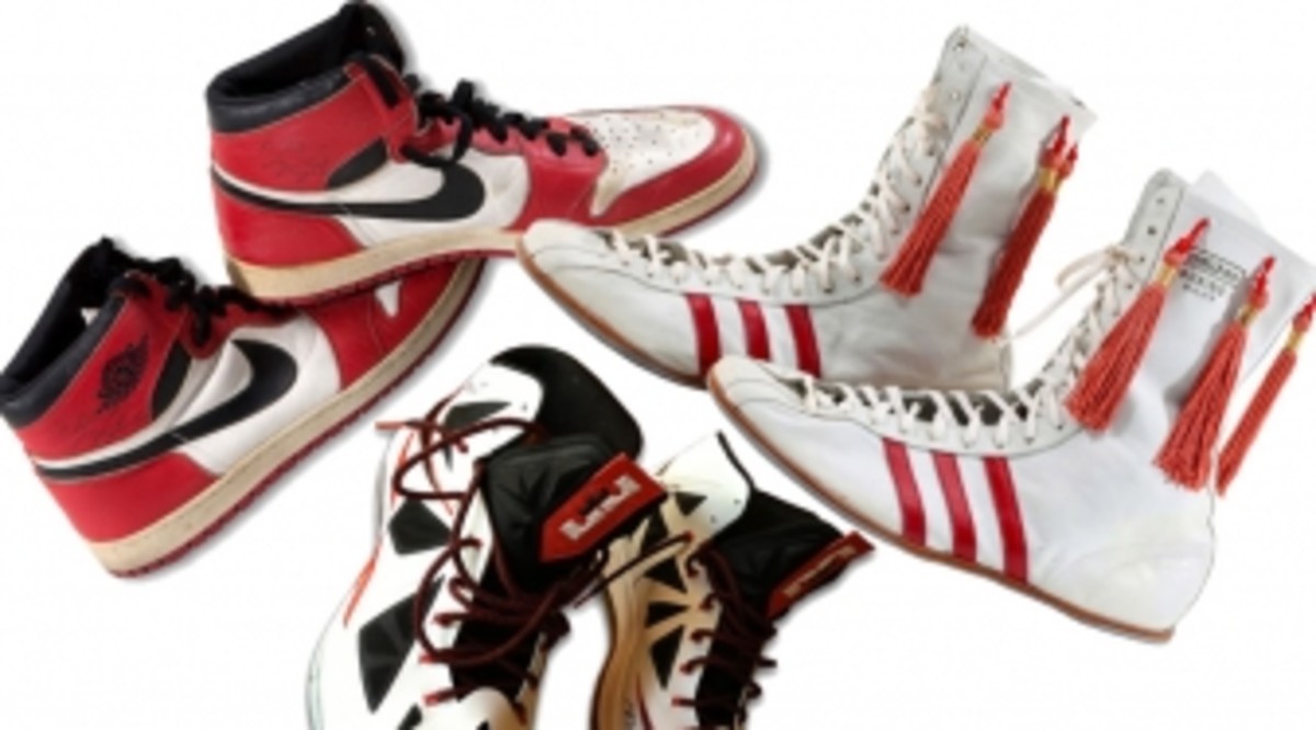 nike shoes above 10000 rs